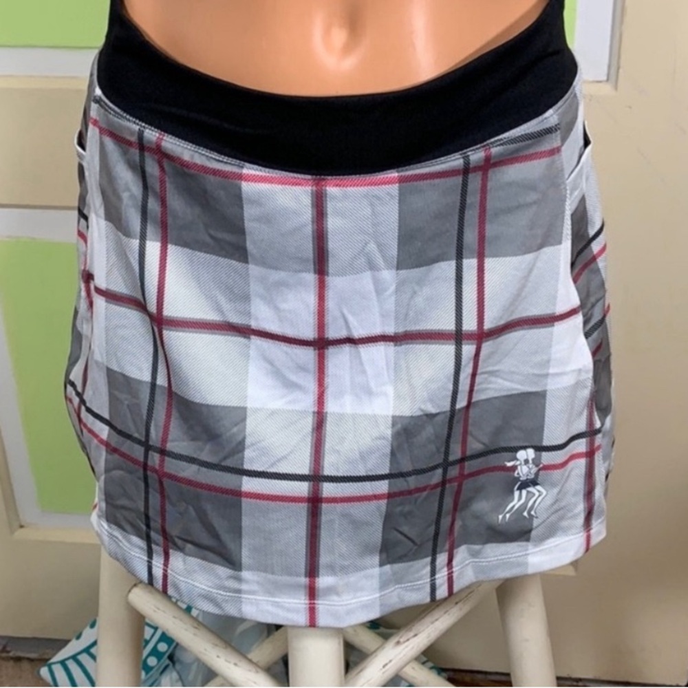 Runningskirts A line athletic skirt with pockets gray plaid red & black small